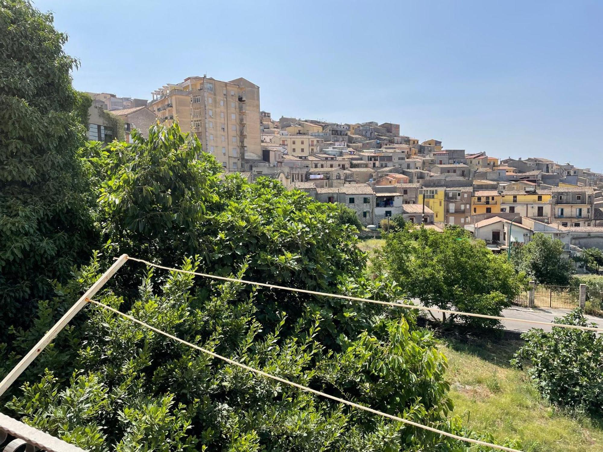 Casa Vacanze Prezioso Hotel Bisacquino Luaran gambar